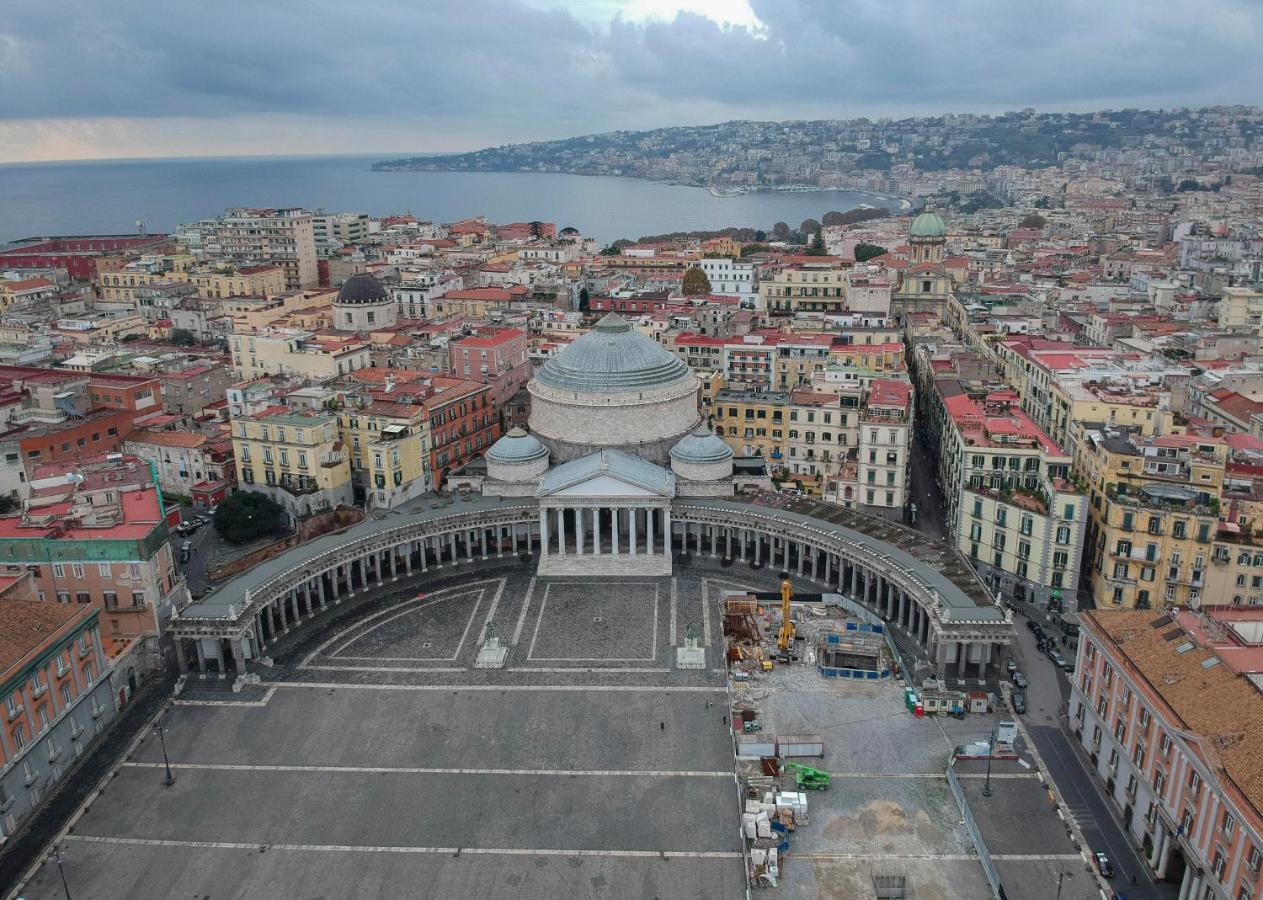La Casa Di Raffaele Napoli Centro Nápoles Exterior foto