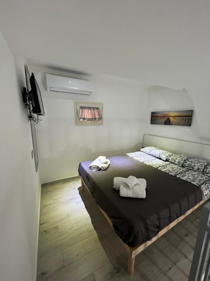 La Casa Di Raffaele Napoli Centro Nápoles Exterior foto